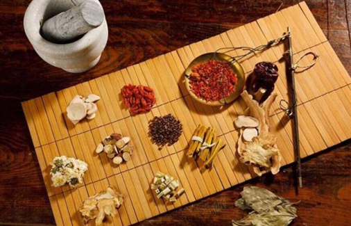 一味成方尹濤：兼備君臣佐使，一味靈芝即可成方